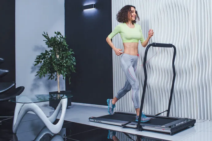 Готовимся к лету. Как привести себя в форму с помощью беговой дорожки? Готовимся к лету. Как привести себя в форму с помощью беговой дорожки?